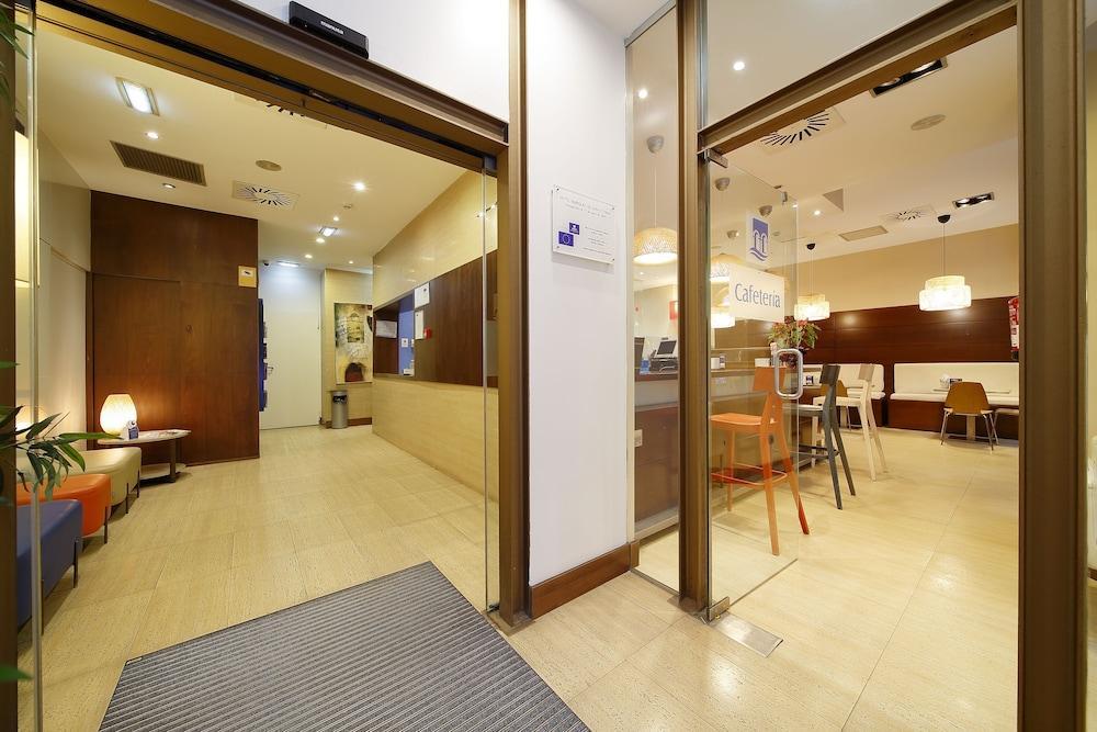 Hotel Marques, Blue